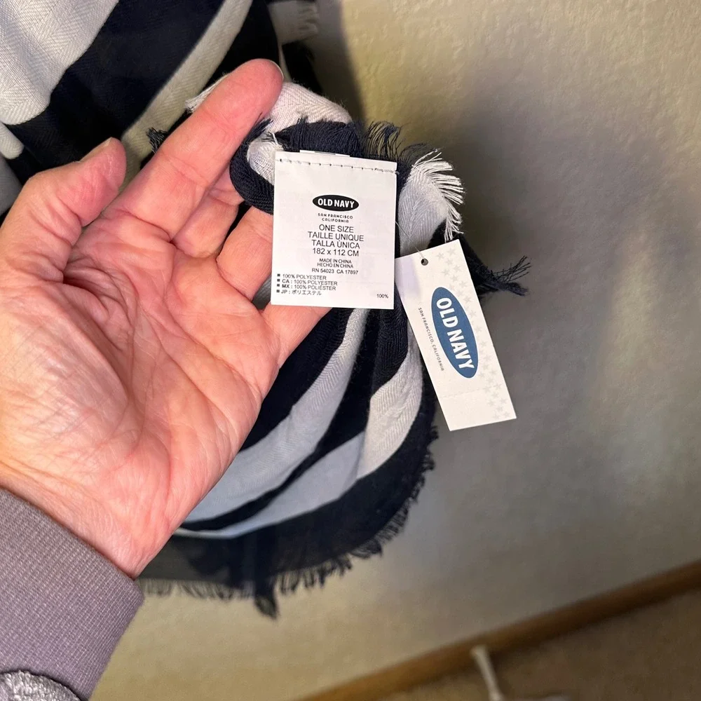 Old Navy Navy Blue White Striped Scarf‎ Soft Lightweight Accessory